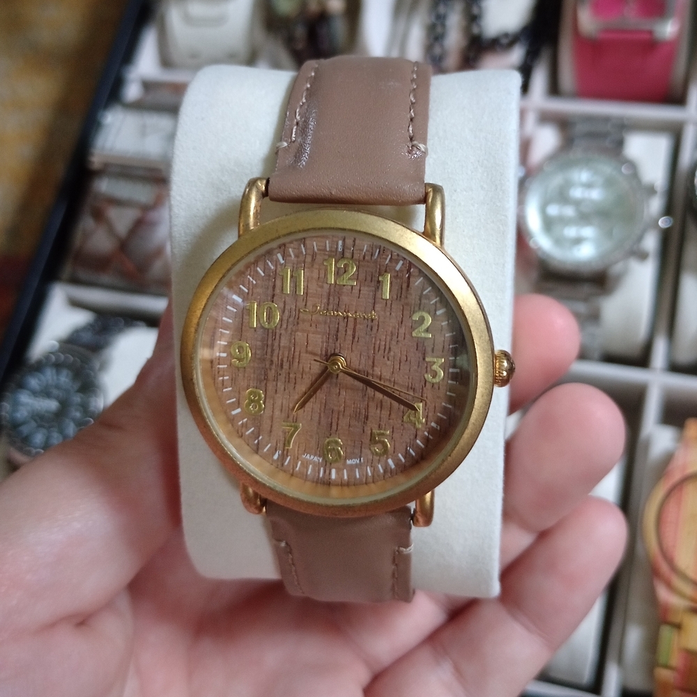 Jeanneret Brown Watch
